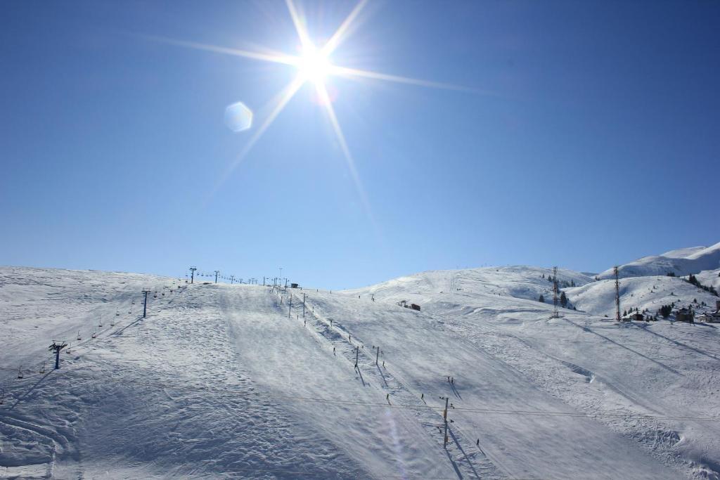 Snow Patrol Lodge Tetovo Exterior photo
